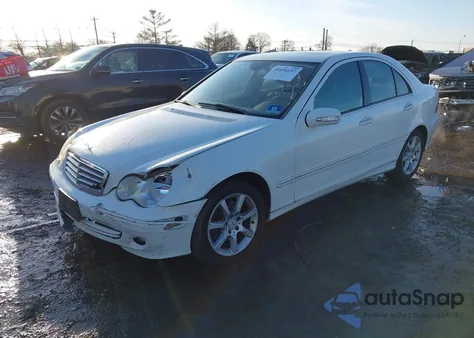 2007 Mercedes-Benz C 280 Luxury 4Matic из США, поврежденный, VIN WDBRF92H17F902918
